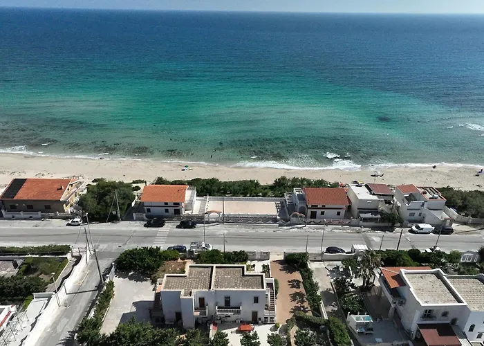 Dimora Librari Fronte Mare * Torre Ovo